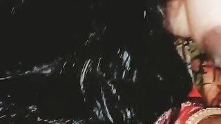 После секса мужчина кончает на небритую пилотку