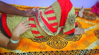 Индийский мужчина в штанах трахает женщину